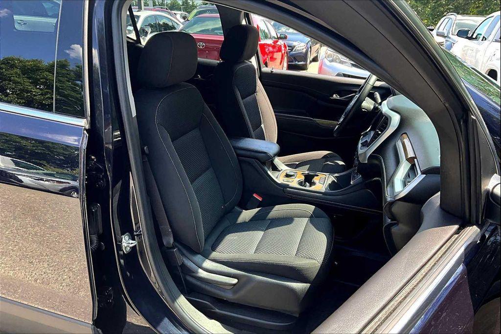 used 2022 GMC Acadia car, priced at $25,222