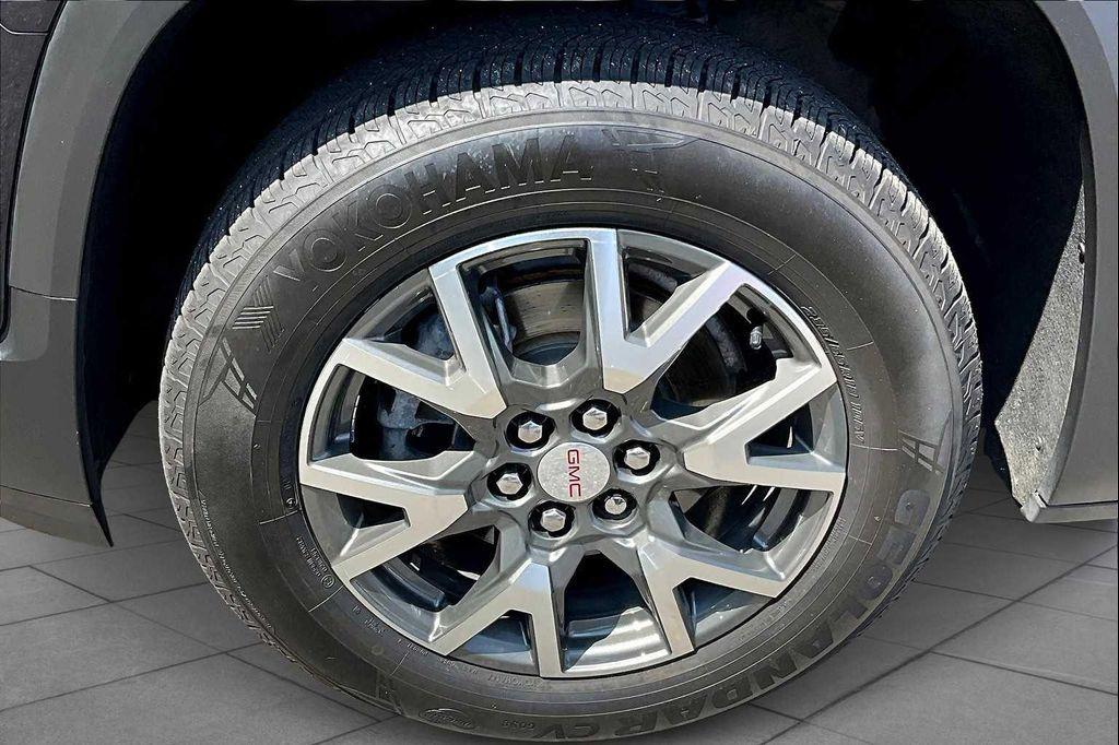 used 2022 GMC Acadia car, priced at $25,222