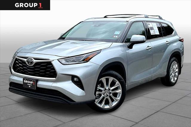 used 2020 Toyota Highlander car, priced at $35,981