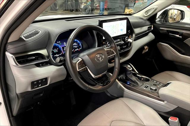 used 2024 Toyota Highlander car, priced at $49,981