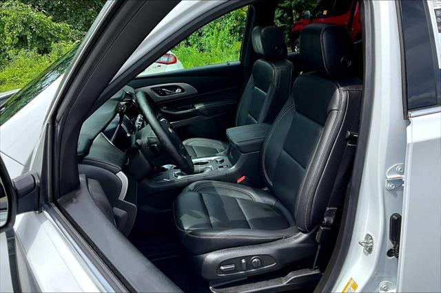 used 2023 Chevrolet Traverse car, priced at $33,491