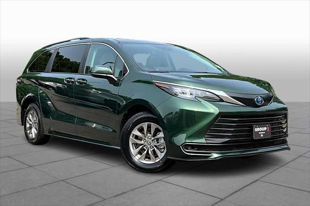 used 2024 Toyota Sienna car, priced at $42,981