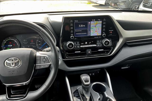 used 2021 Toyota Highlander Hybrid car, priced at $39,981