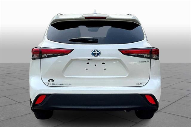 used 2021 Toyota Highlander Hybrid car, priced at $39,981