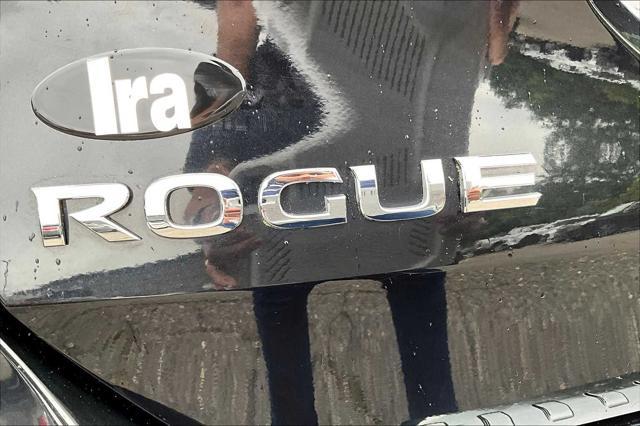 used 2019 Nissan Rogue car, priced at $19,892
