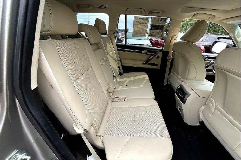 used 2023 Lexus GX 460 car, priced at $56,981