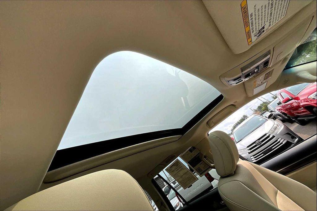 used 2023 Lexus GX 460 car, priced at $56,981