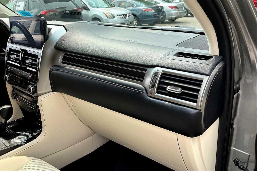 used 2023 Lexus GX 460 car, priced at $56,981