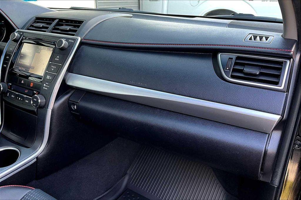used 2015 Toyota Camry Hybrid car, priced at $14,981