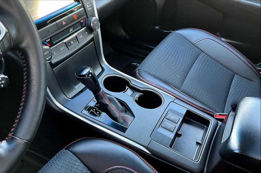 used 2015 Toyota Camry Hybrid car, priced at $14,981