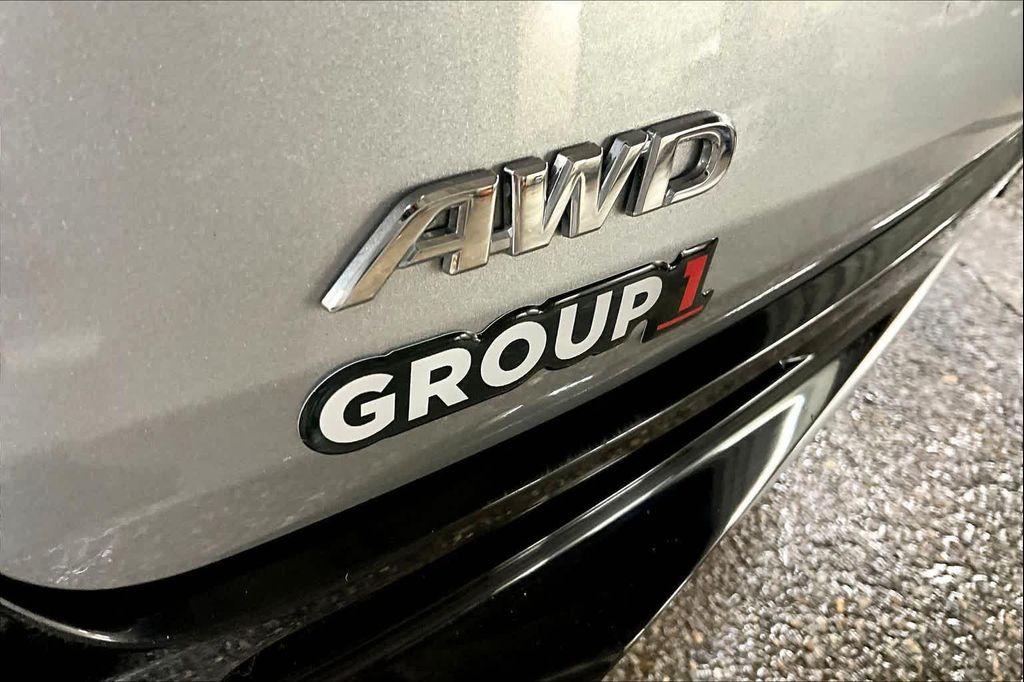 used 2024 Toyota Sienna car, priced at $50,892