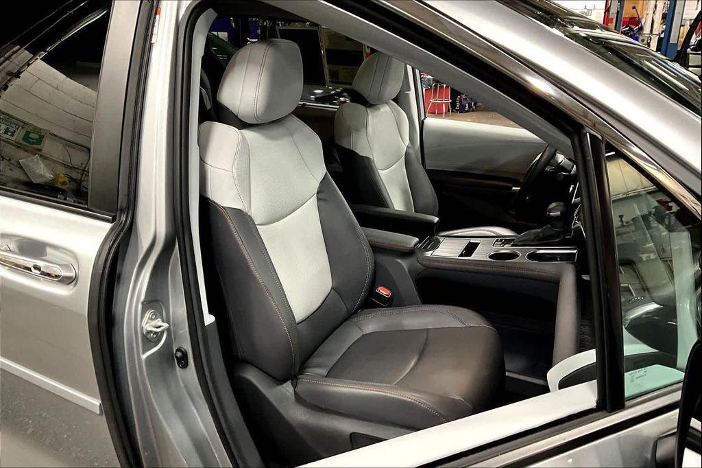 used 2024 Toyota Sienna car, priced at $50,892