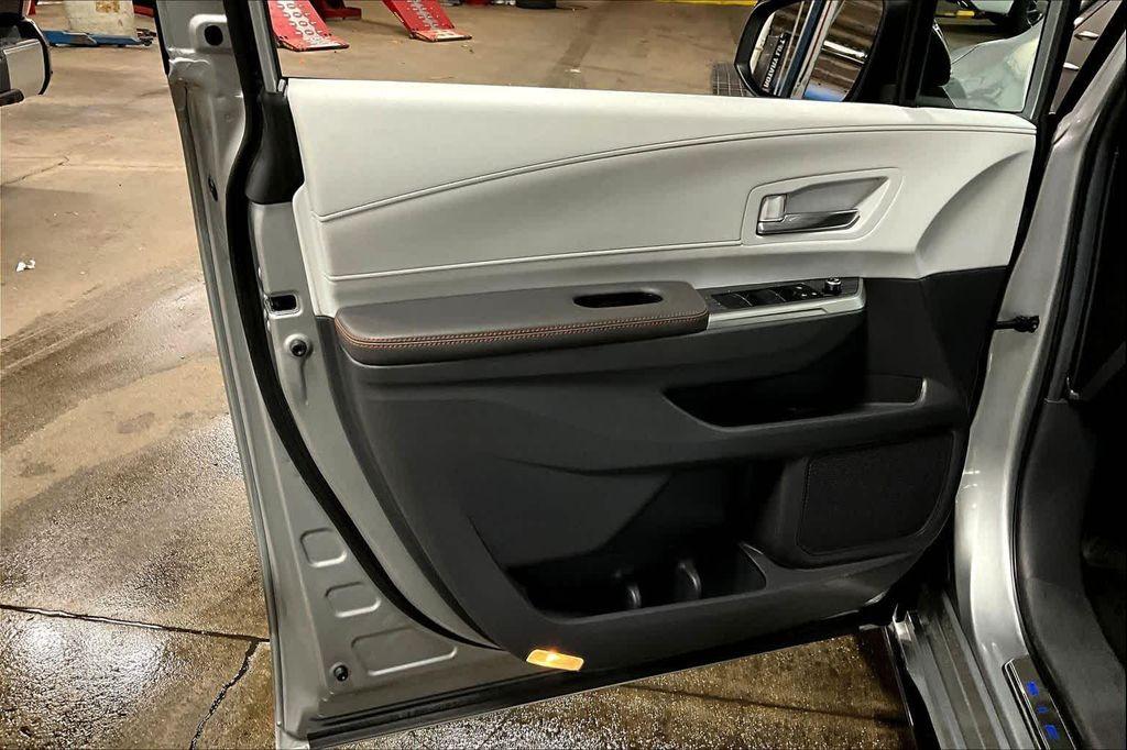 used 2024 Toyota Sienna car, priced at $50,892
