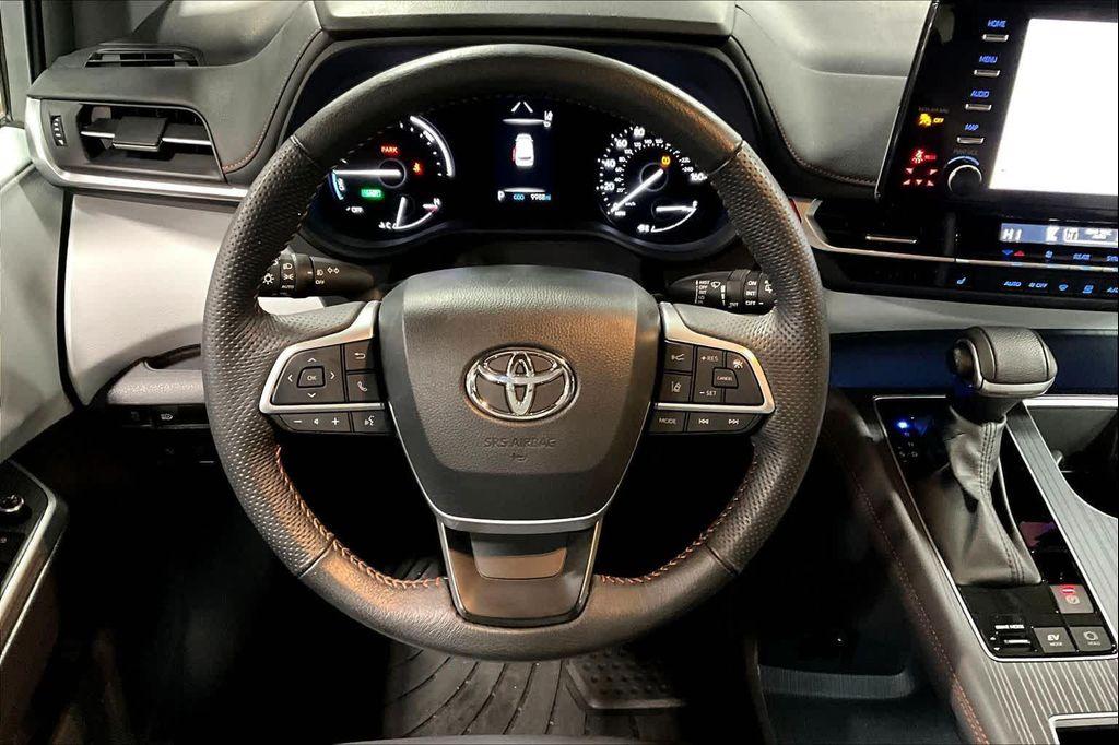 used 2024 Toyota Sienna car, priced at $50,892