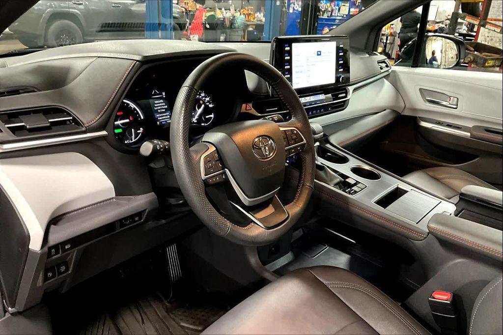 used 2024 Toyota Sienna car, priced at $50,892