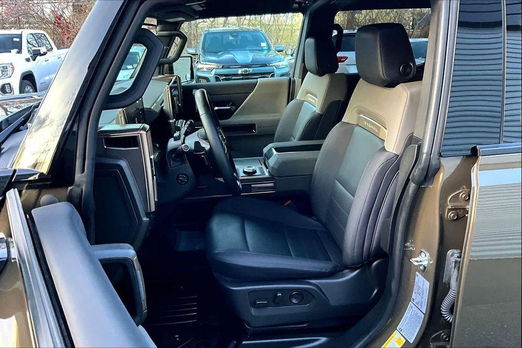 used 2025 GMC HUMMER EV SUV car, priced at $69,981