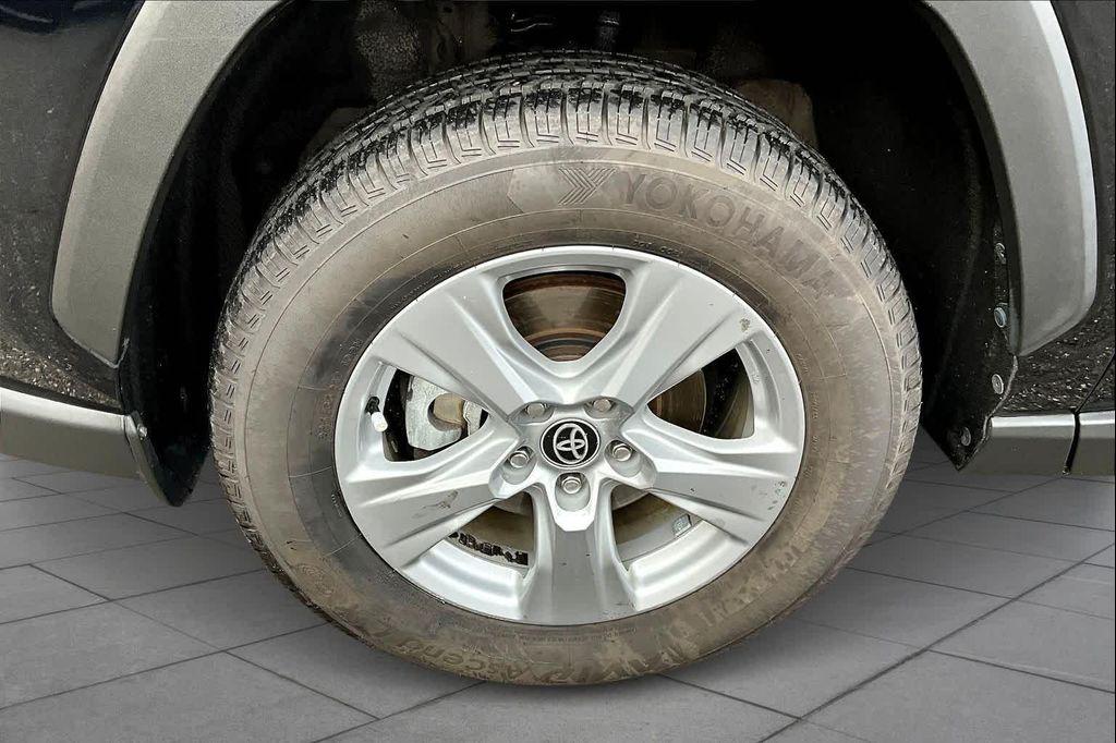 used 2022 Toyota RAV4 Hybrid car, priced at $30,981