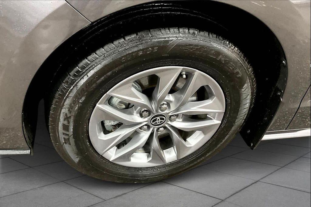 used 2024 Toyota Sienna car, priced at $43,981