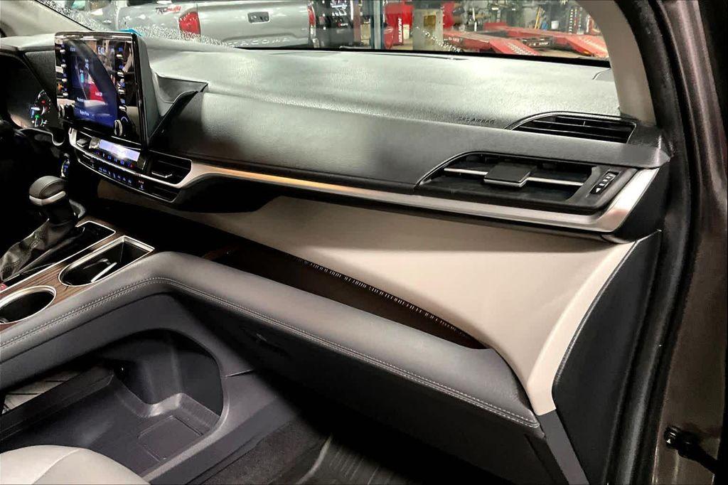 used 2024 Toyota Sienna car, priced at $43,981