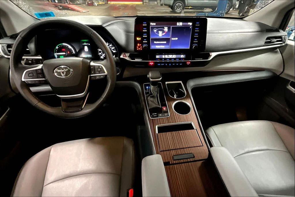 used 2024 Toyota Sienna car, priced at $43,981