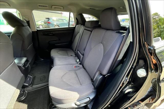 used 2021 Toyota Highlander car, priced at $31,981