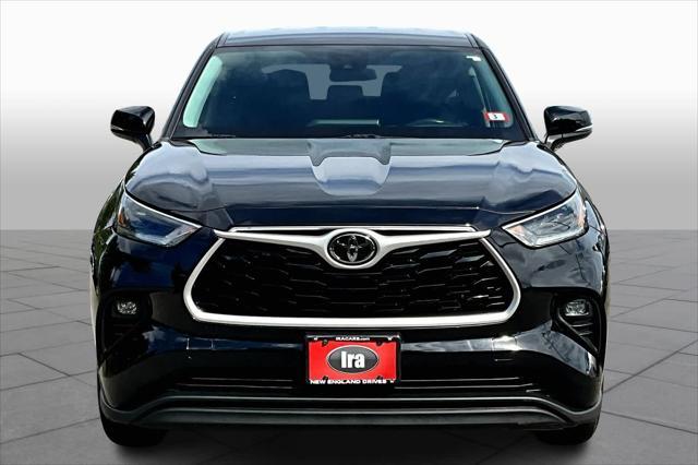 used 2021 Toyota Highlander car, priced at $31,981