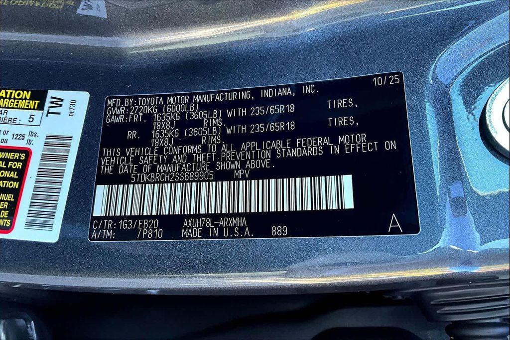 new 2025 Toyota Highlander Hybrid car, priced at $50,857