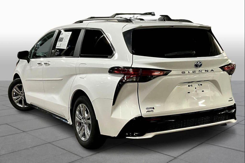 used 2023 Toyota Sienna car, priced at $48,822