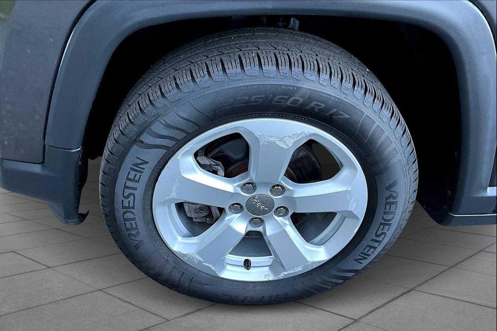 used 2019 Jeep Compass car, priced at $10,892