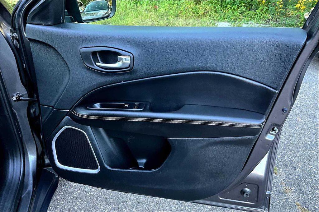used 2019 Jeep Compass car, priced at $10,892