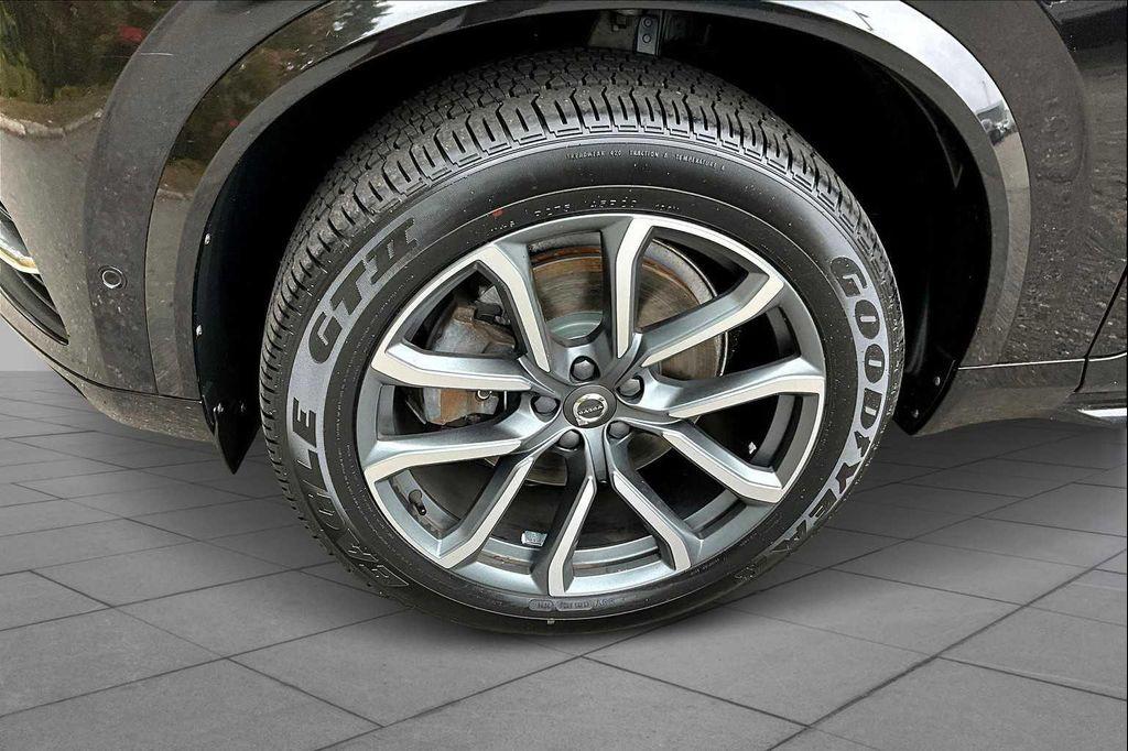 used 2018 Volvo XC90 car, priced at $19,492