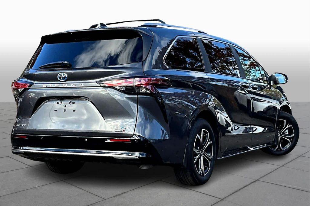 used 2025 Toyota Sienna car, priced at $61,892