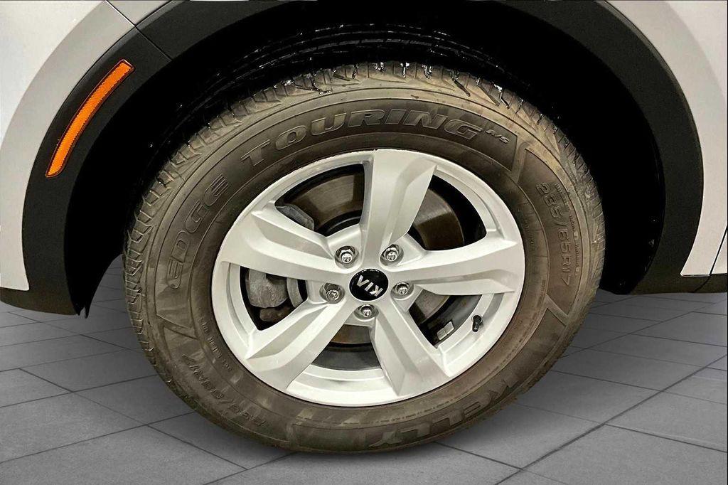 used 2021 Kia Sorento car, priced at $12,222