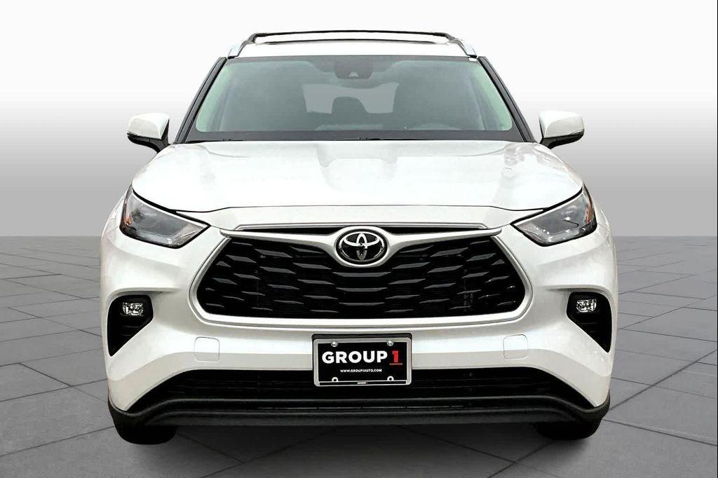 new 2026 Toyota Highlander car, priced at $49,007
