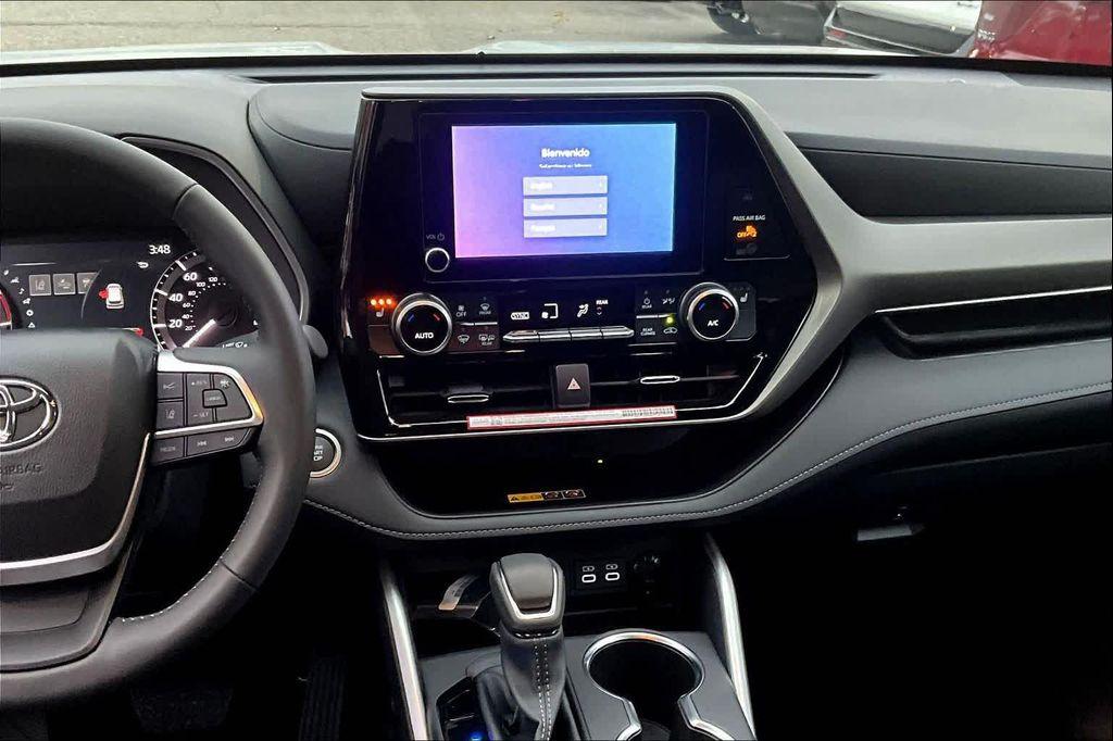 new 2026 Toyota Highlander car, priced at $49,007