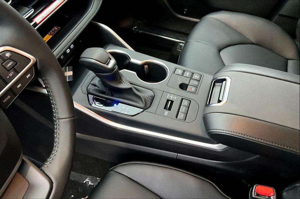new 2026 Toyota Highlander car, priced at $49,007