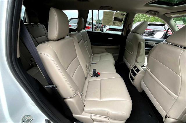 used 2021 Honda Pilot car, priced at $29,981