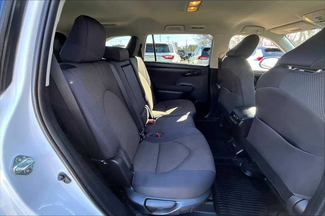 used 2023 Toyota Highlander car, priced at $32,492