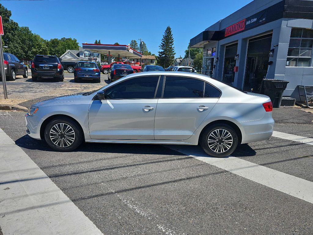 used 2013 Volkswagen Jetta car, priced at $5,200
