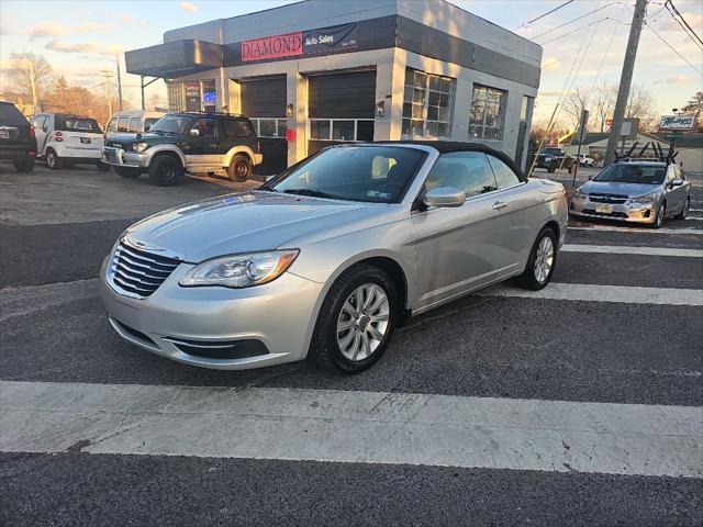 used 2011 Chrysler 200 car, priced at $5,900