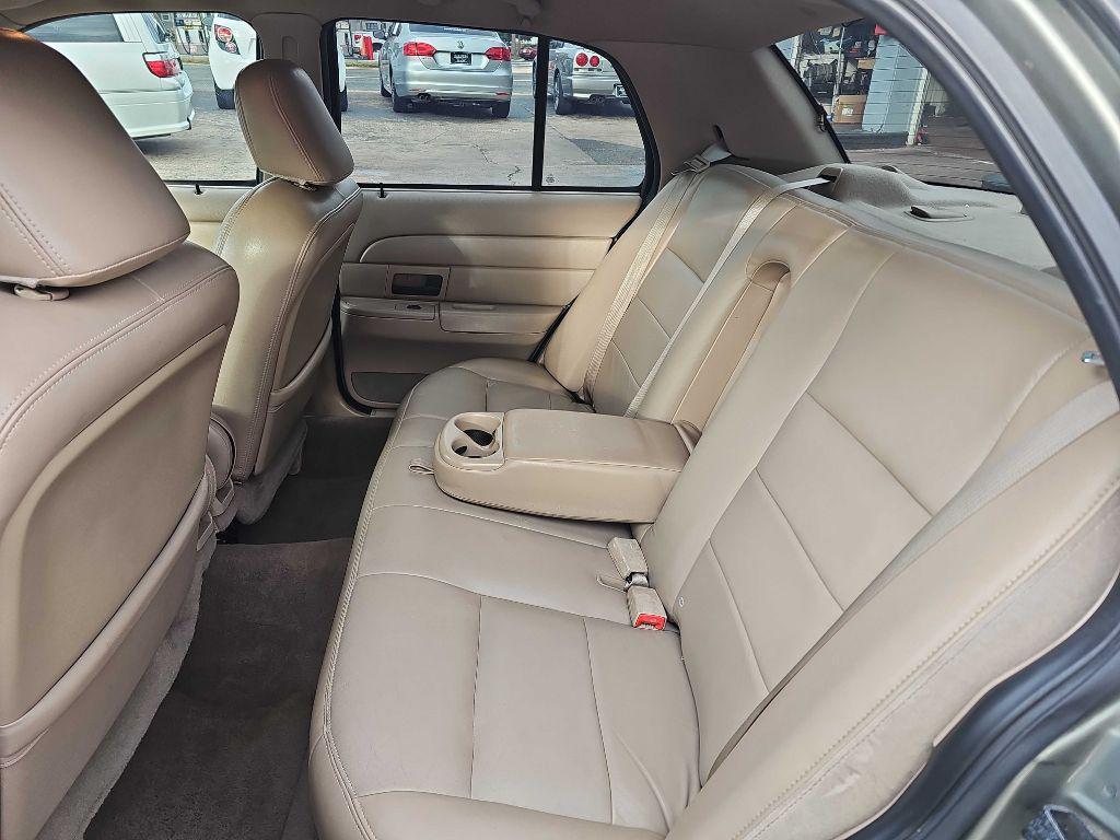 used 2003 Ford Crown Victoria car, priced at $3,995