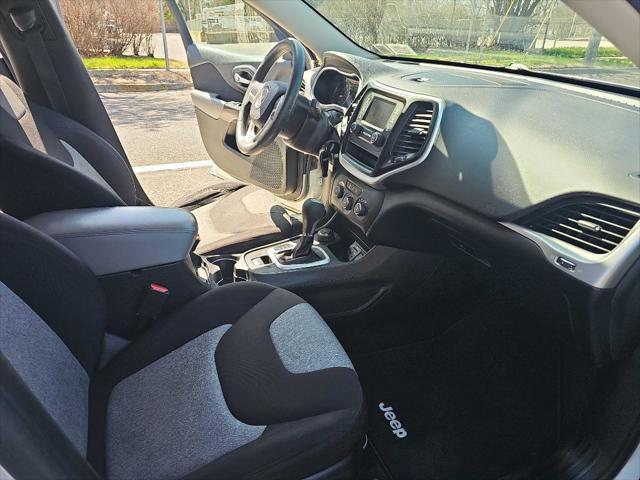 used 2014 Jeep Cherokee car, priced at $6,400