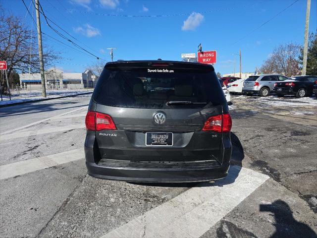 used 2011 Volkswagen Routan car, priced at $4,500