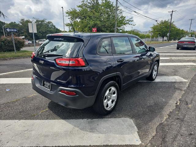 used 2015 Jeep Cherokee car, priced at $6,900