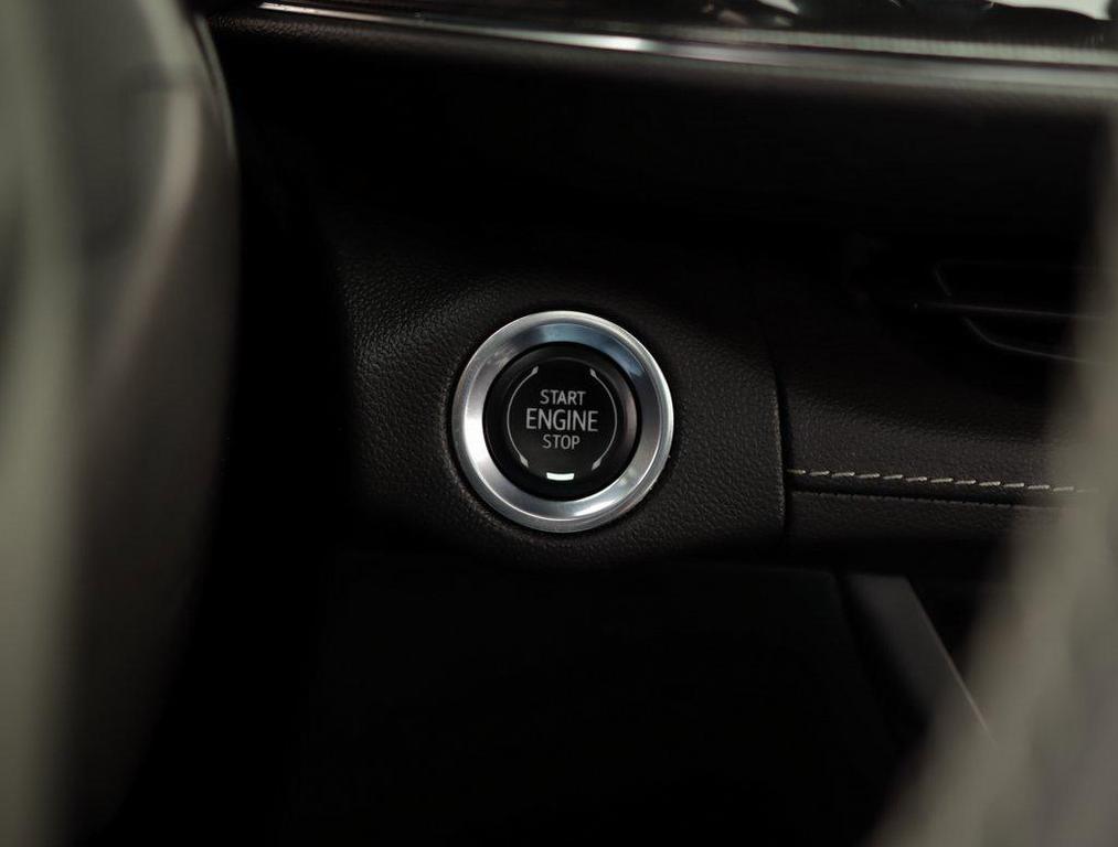 used 2023 Buick Envision car, priced at $26,970