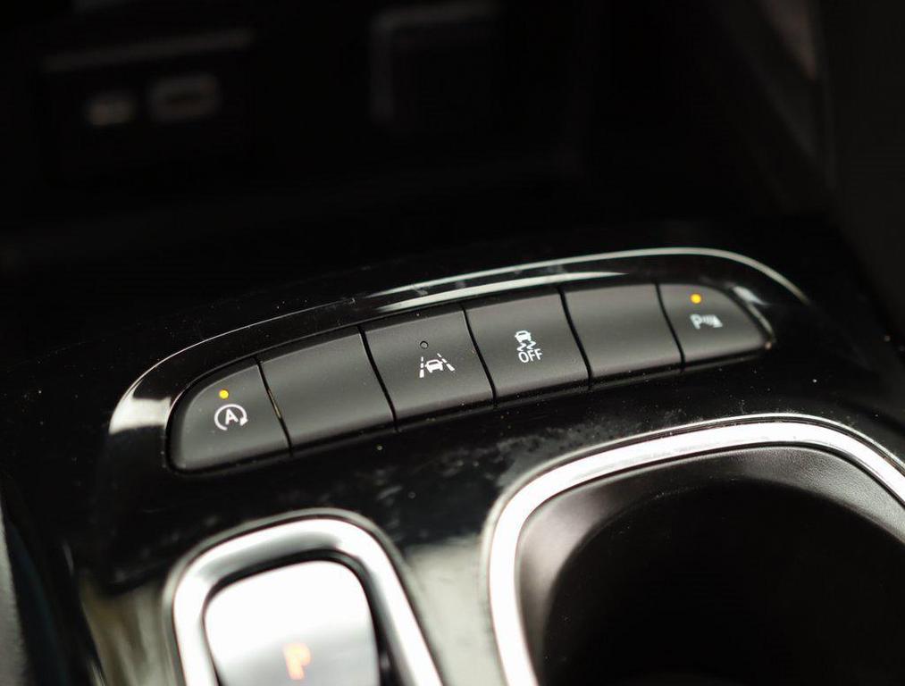 used 2023 Buick Envision car, priced at $26,970