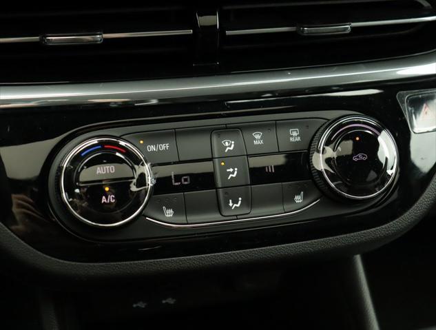 new 2025 Buick Envista car, priced at $28,860