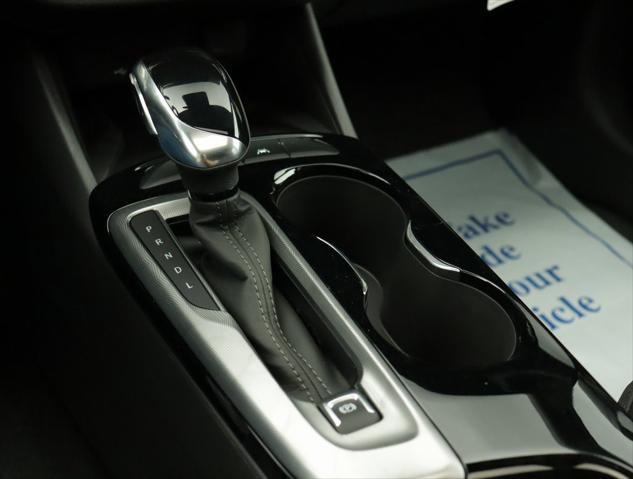 new 2025 Buick Envista car, priced at $28,860