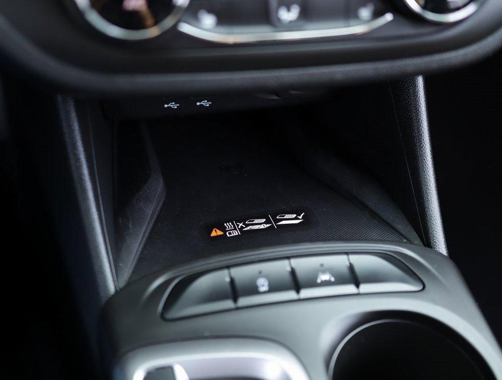 used 2024 Buick Envista car, priced at $22,970