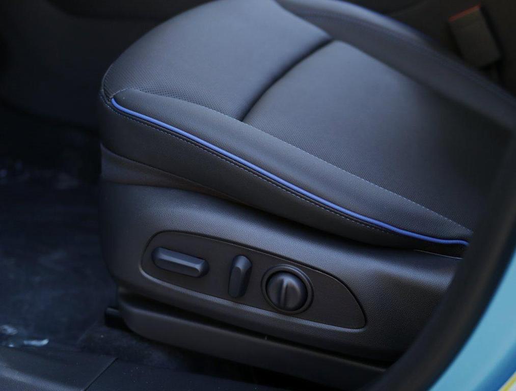 new 2026 Buick Encore GX car, priced at $25,980